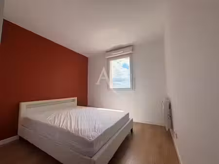 location appartement 2 pièces 38.75 m² à cergy (95000)  870 €