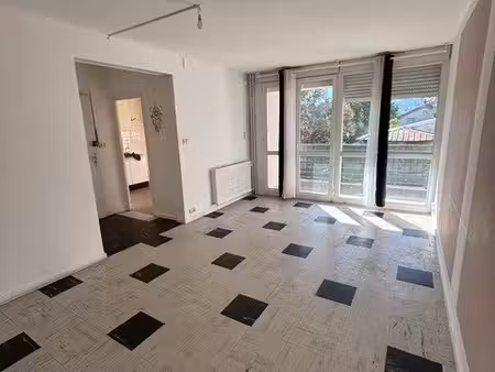 appartement t2 rdc 55m²