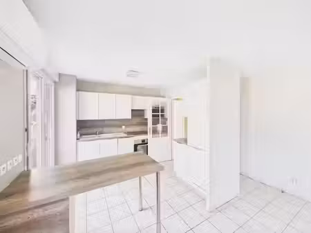 location appartement 3 pièces 64 m² à saint-marcellin (38160)  890 €