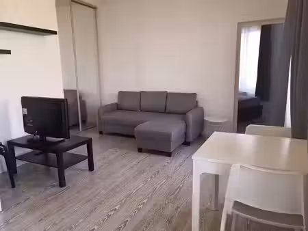 location meublée appartement 2 pièces 40 m² à la garenne-colombes (92250)  950 €