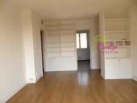 location appartement 4 pièces 69.8 m² à le mesnil-le-roi (78600)  1 150 €
