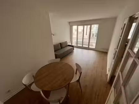 location meublée appartement 2 pièces 44 m² à boulogne-billancourt (92100)  1 200 €