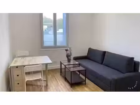location meublée appartement 2 pièces 35 m² à montrouge (92120)  1 350 €