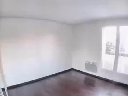location meublée appartement 4 pièces 78 m² à croissy-sur-seine (78290)  1 650 €