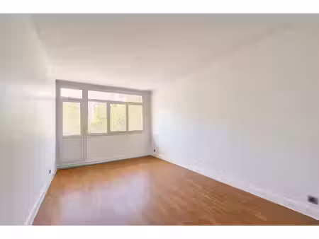 location appartement 2 pièces 50 m² à neuilly-sur-seine (92200)  1 600 €