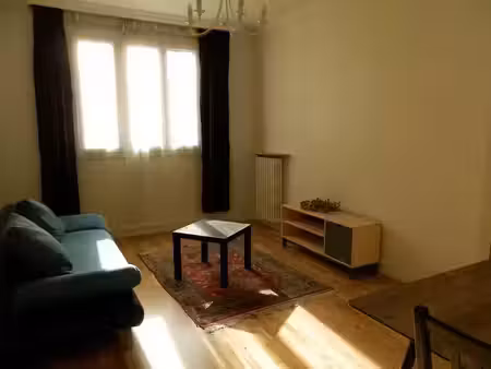 location meublée appartement 2 pièces 46 m² à paris 16ème (75016)  1 635 €