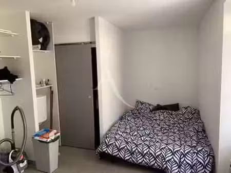 location appartement t1 meublé à la roche-sur-yon le bourg sous la roche (85000) : à louer