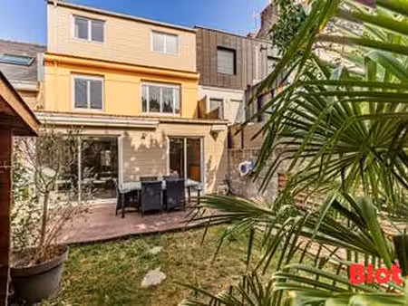 vente maison à nantes rond-point de rennes (44000) : à vendre / 148m² nantes rond-point de