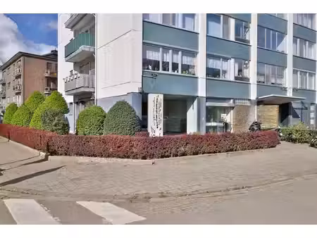 gelijkvloers hoekpand 119 m² voor kantoor/vrij beroep