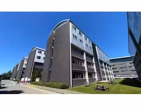 bureaux éco-énergétiques à louer dans le parc d'affaires ax