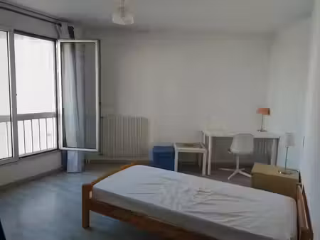 location meublée appartement 1 pièce 72 m² à cergy (95000)  550 €