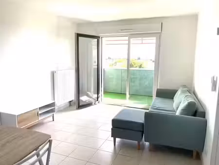 location meublée appartement 2 pièces 39.96 m² à royan (17200)  625 €