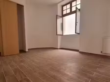 location appartement 2 pièces à la réole (33190)  490 €