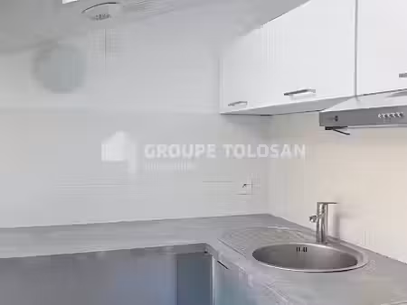 location appartement 1 pièce 17 m² à toulouse (31000)  455 €