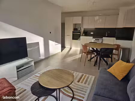 loue appartement t2 meublé de 50m2 centre ville noisy le grand