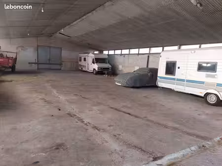location emplacement véhicules
