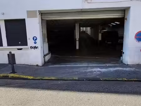 parking auto et moto sécurisé