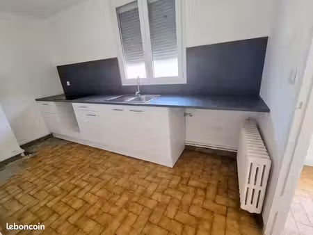 mantes-la-ville (centre ville) - maison 80 m² entièrement rénovée