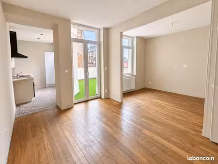 appartement 3 pièces 64 m²