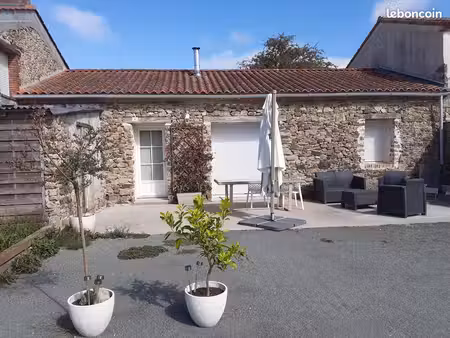 maison dompierre sur yon