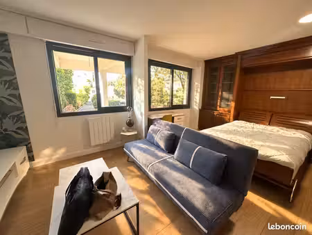 studio 1 pièce 33 m²