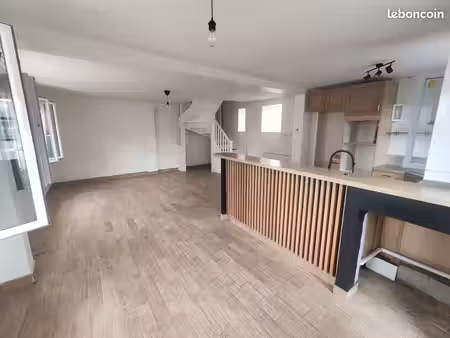 maison/pavillon 5p – 115m² env. à louer – 1199 cc