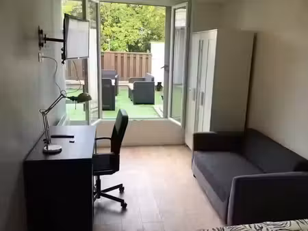 location meublée appartement 5 pièces 95 m² à cergy (95000)  589 €