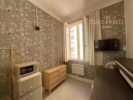 location meublée appartement 1 pièce 10 m² à nice (06000)  570 €