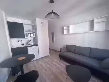 location meublée appartement 1 pièce 17 m² à toulouse (31000)  680 €