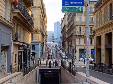 place de parking – marseille centre – secteur république / le panier