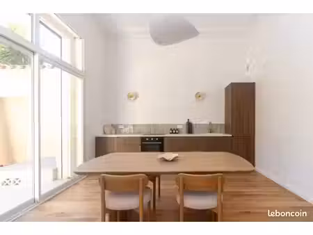 t4 121m² + cour privative - ancien hôtel particulier 1855 - parc longchamp