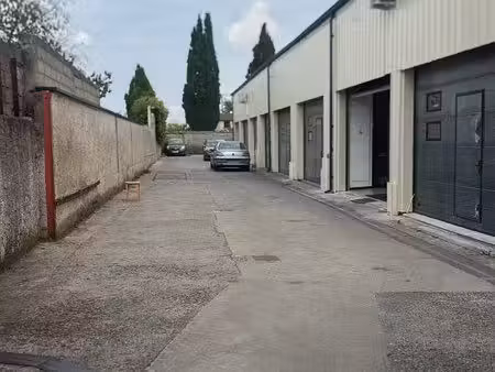 local commercial à louer