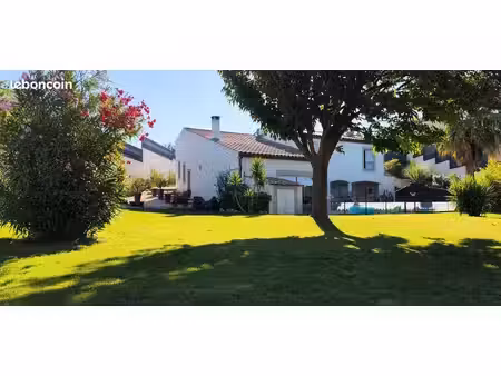 les pennes-mirabeau cadeneaux – superbe villa contemporaine t5/t6 de 180 m² avec piscine s