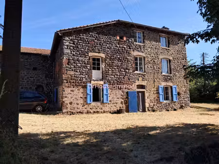 corps de ferme sur terrain de 7000 m2