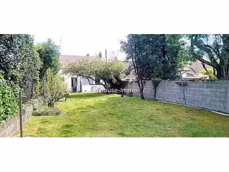 charmante maison de 4 pièces à nantes - quartier zola avec jardin clos  et combles aménage