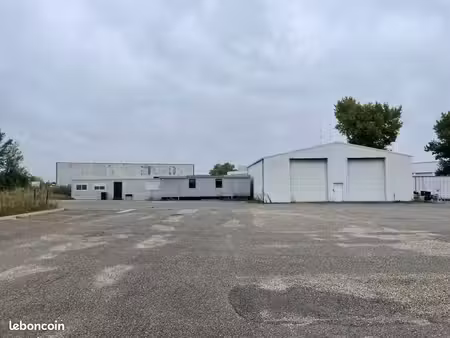 terrain 19 000 m² saint priest