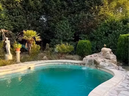 villa meublée avec piscine