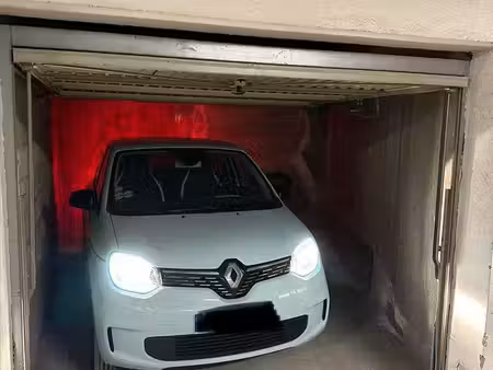 garage / box fermé à louer