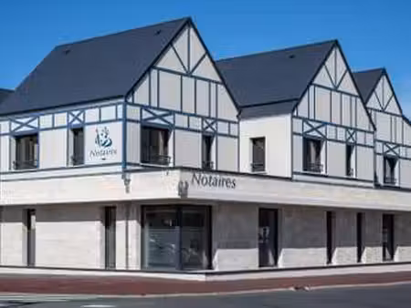 vente bureaux et commerces à ouistreham (14150) : à vendre / 95m² ouistreham