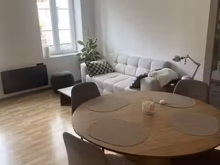 immeuble de rapport – 2 appartements libres en plein centre de