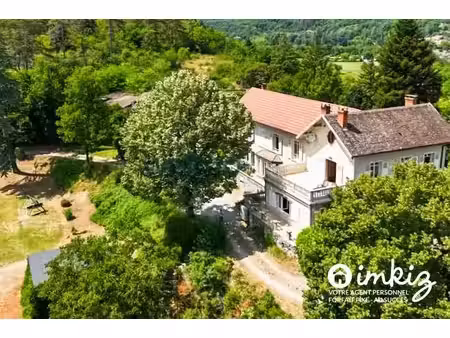 demeure de prestige au coeur de la nature