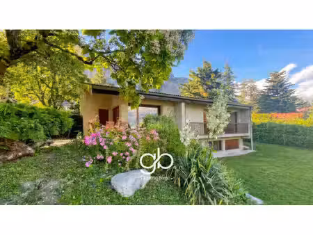 maison d'architecte à vendre à meylan 170 m2 5 chambres