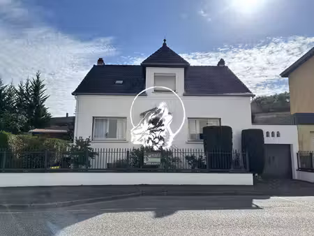 maison familiale de 132 49 m² proche du centre-ville – jardin