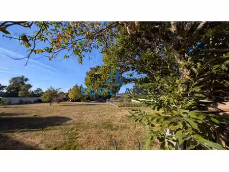 saint-germain-lespinasse - parcelle de terrain constructible