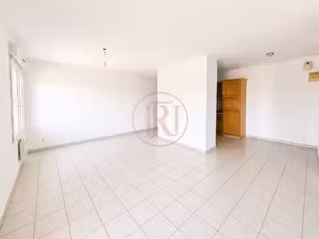appartement 3 pièces de 64 68 m2 avec balcon  garage et cave
