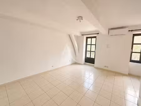 appartement climatise 1 chambre ave parking carcassonne