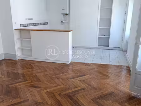 f2 - crs gambetta- 69003 lyon