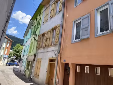 vente appartement 11 pièces 210 m² à tarascon-sur-ariege (09400)  119 000 €