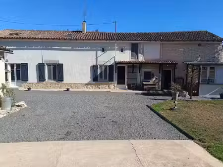vente maison 7 pièces 205 m² à sauzé-vaussais (79190)  218 700 €