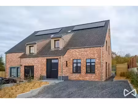 maison à louer à heufkensstraat 2 zwalm (rbw82474)